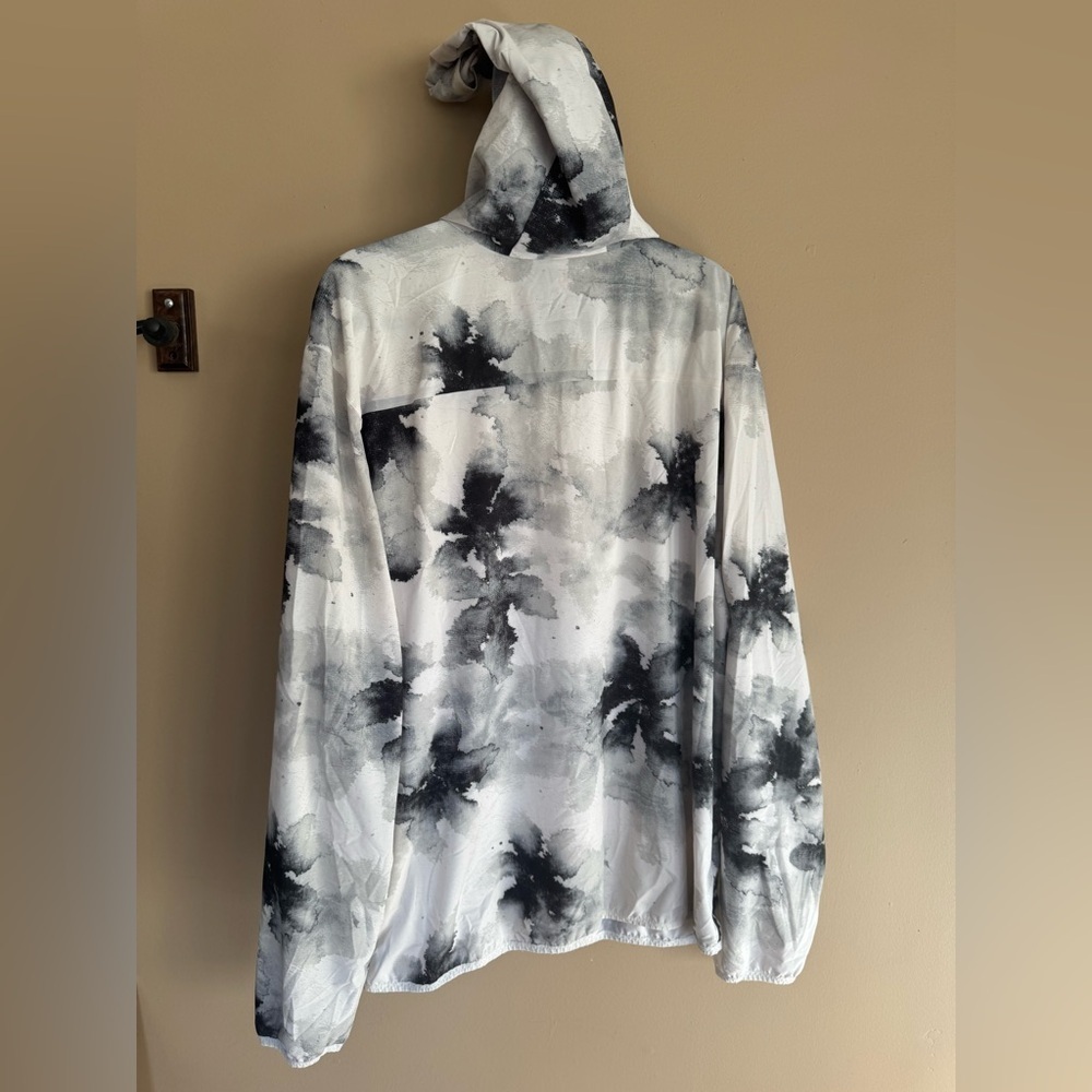 Lululemon Men's XXL Anorak Rain Jacket Waterproof Black White Watercolor Print - Picture 2 of 7